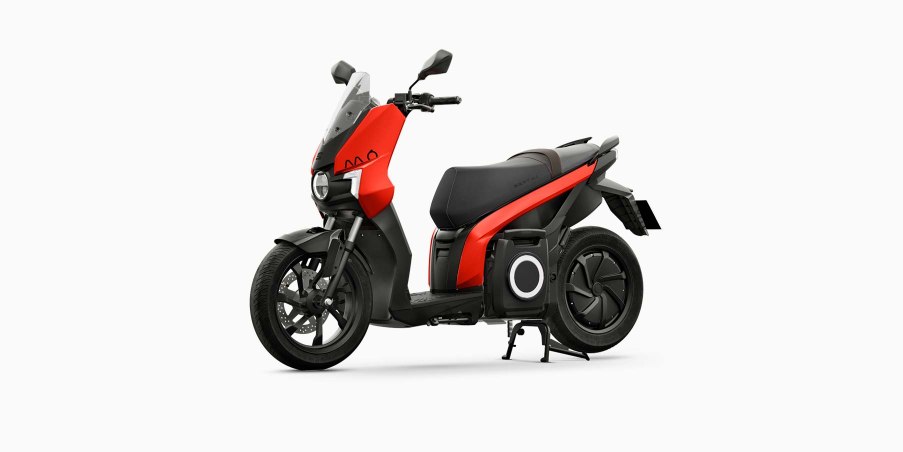 50cc & 125cc Equivalent Electric Motorcycles and Scooters - UK