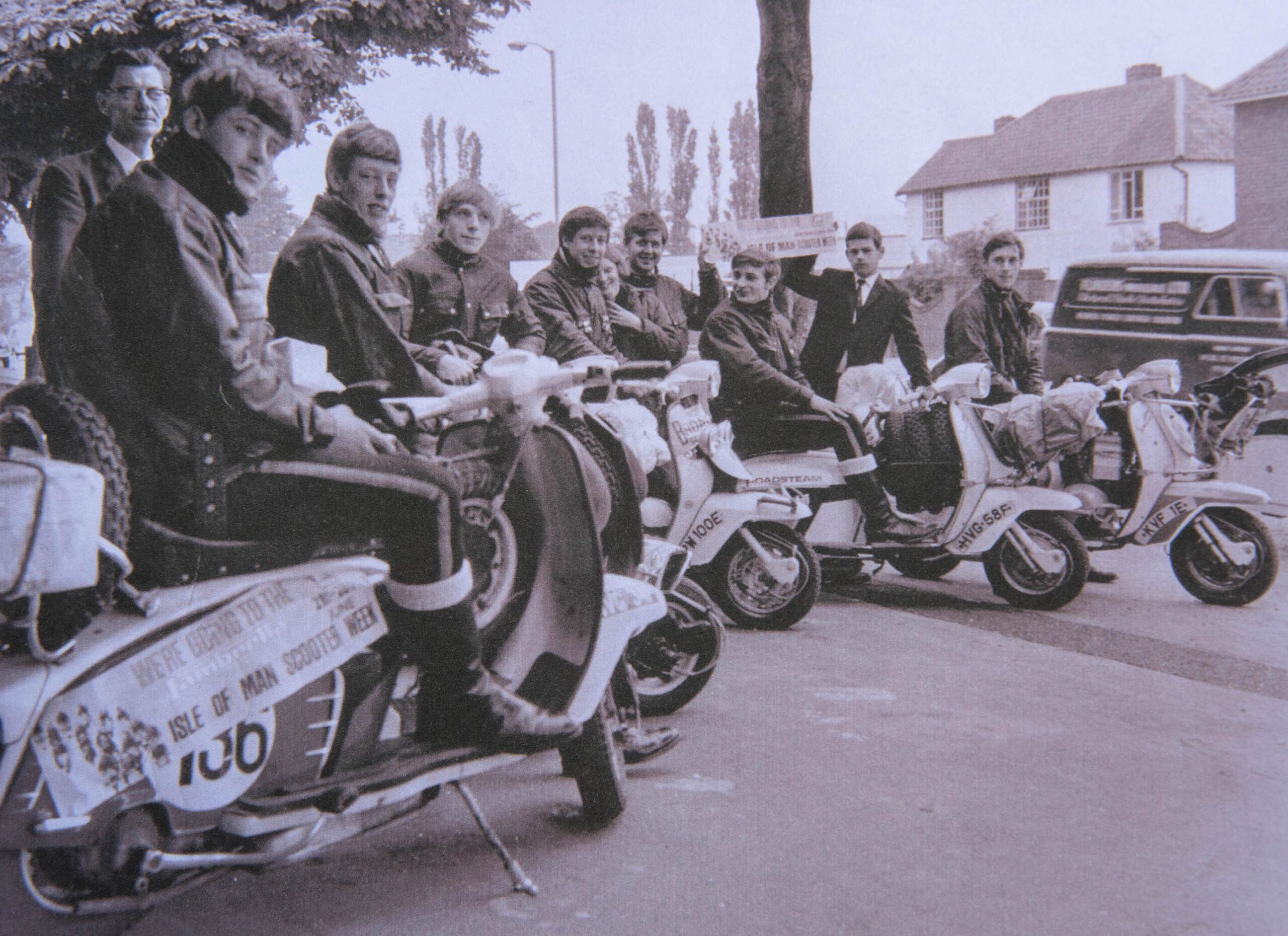 Special Lambretta SX200 back on the road after 46 years - Bikesure