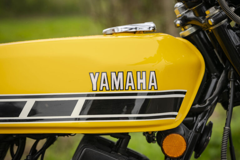 Yamaha RD400 fuel tank UK spec